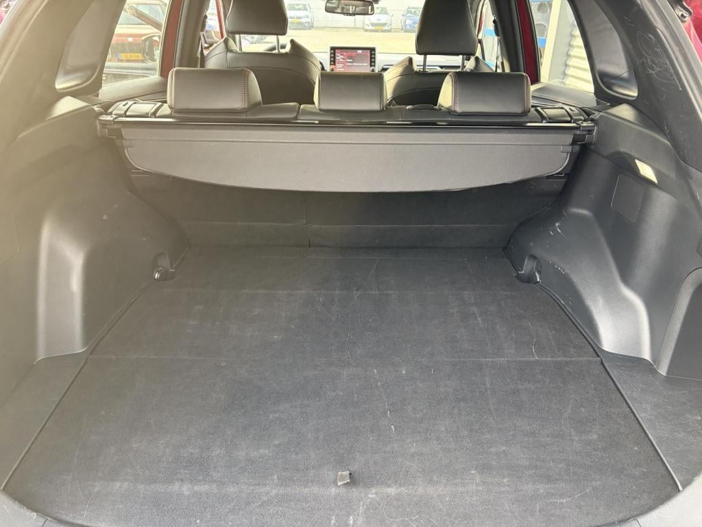 Suzuki Across 2.5 plug-in hybrid style