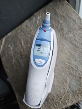 Zgan werkend Braun ThermoScan oorthermometer type 6022...