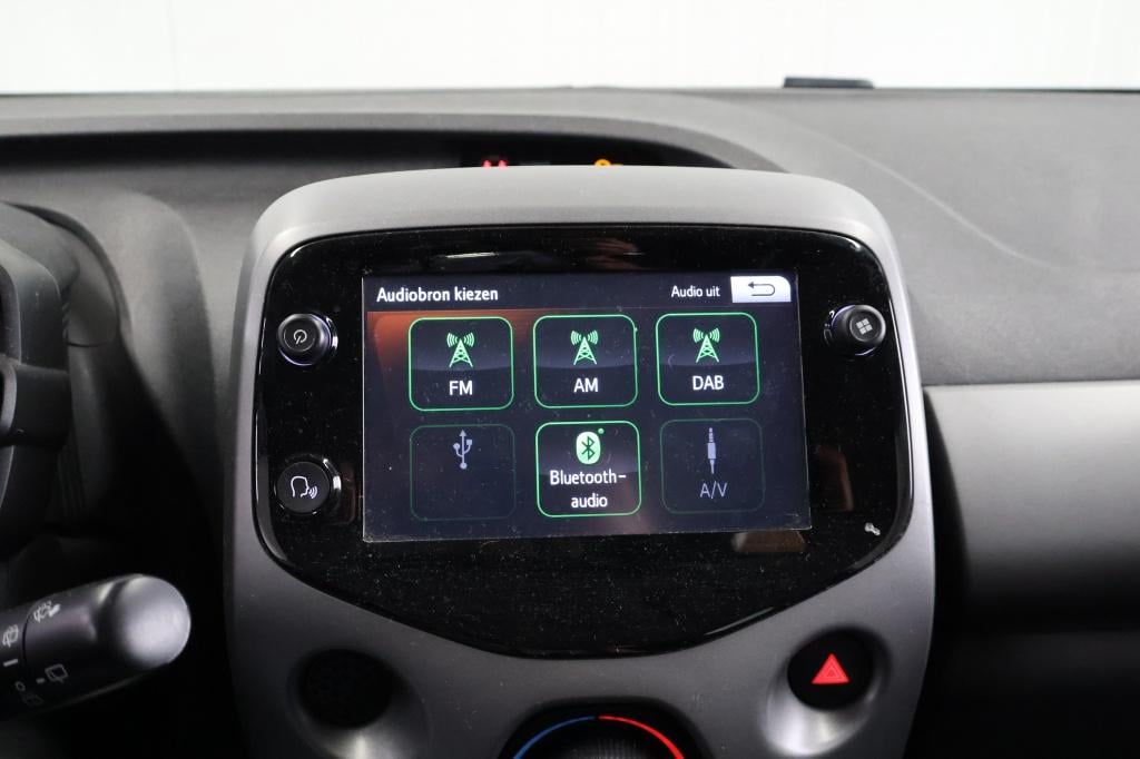 Toyota Aygo 1.0 vvt-i x-play