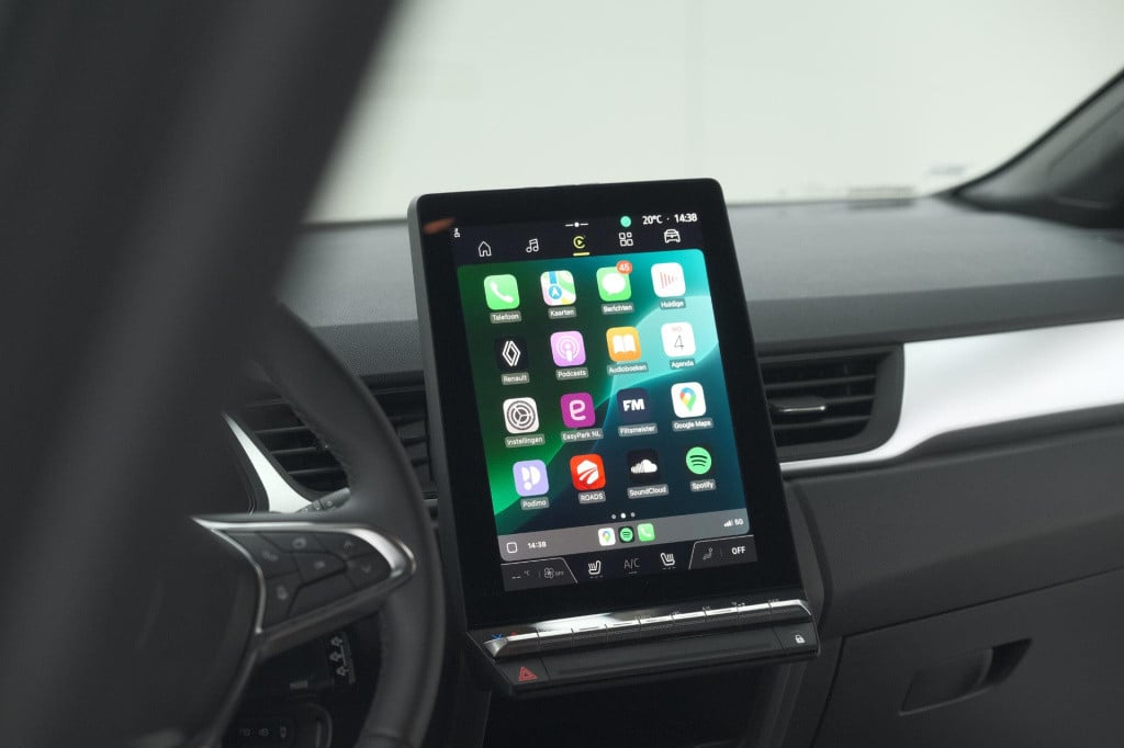 Renault Captur mild hybrid 160 evolution | camera | apple carplay | stoelve