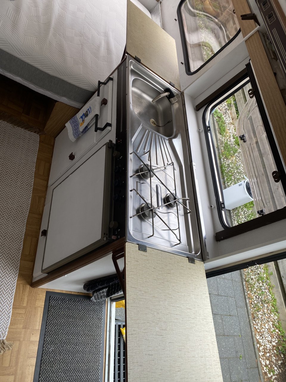 Caravan avento royal 395