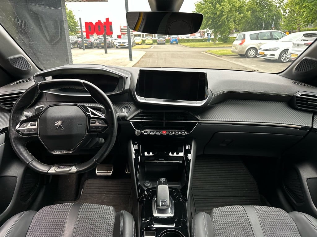 Peugeot 208 1.2 puretech gt-line // automaat //
