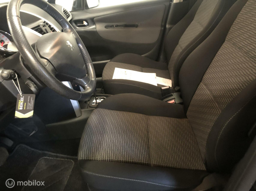 Peugeot 207 1.6 vti xs
