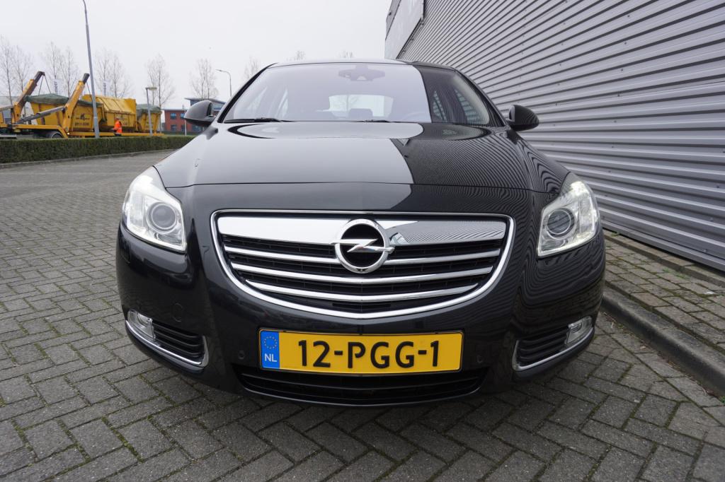 Opel Insignia 1.6 t sport climate / navi / cruise / leder / parkeers. / sto
