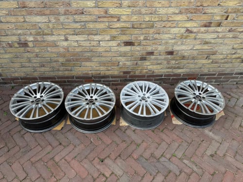 VW R32 velgen 18" 5x100 zonder banden