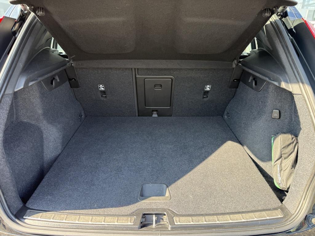 Volvo XC40 t5 262pk recharge bright| adap.cruise| 360camera| h&k sound