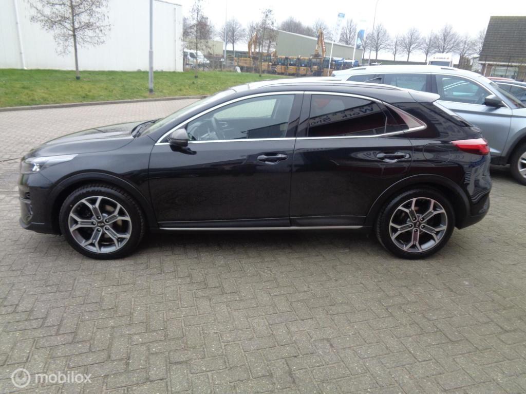 Kia Xceed 1.4 t-gdi executive/automaat/navi/panoramadak/half leer/18''lm/tr