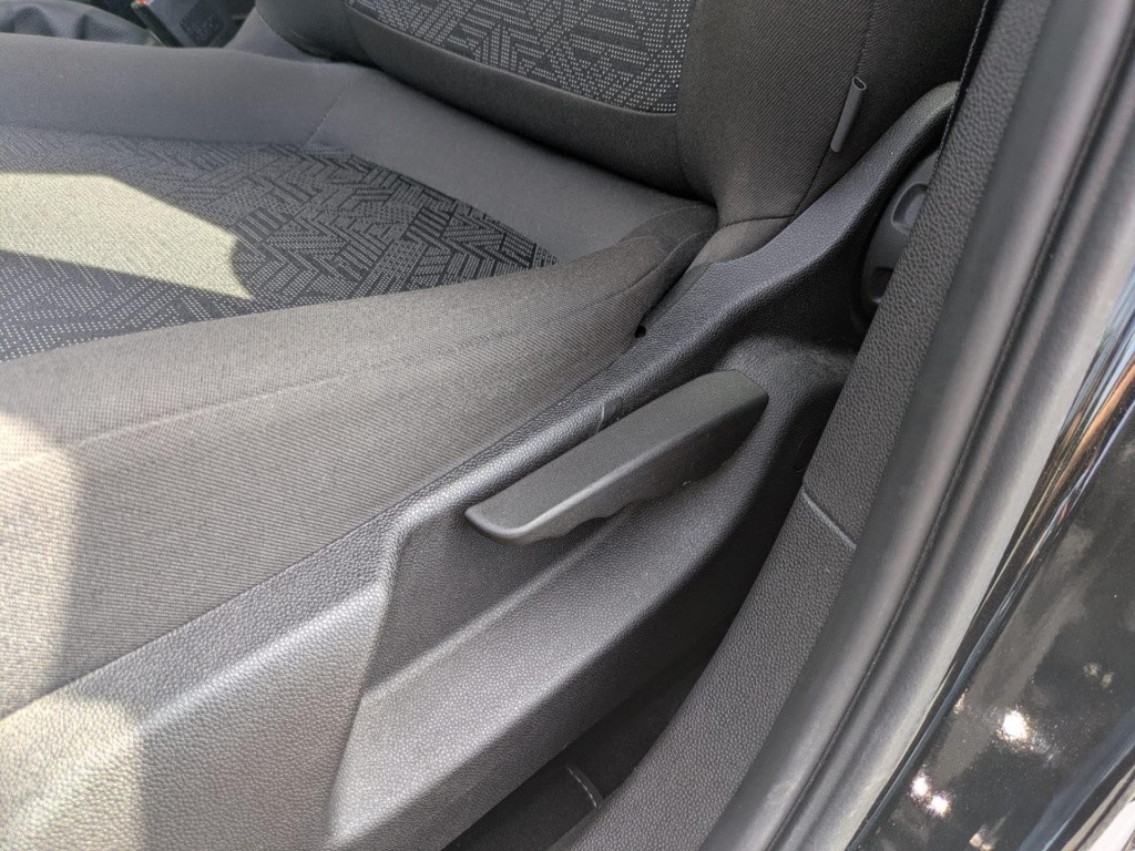 Opel Corsa 1.4 favourite | airco | cruise control | bluetooth