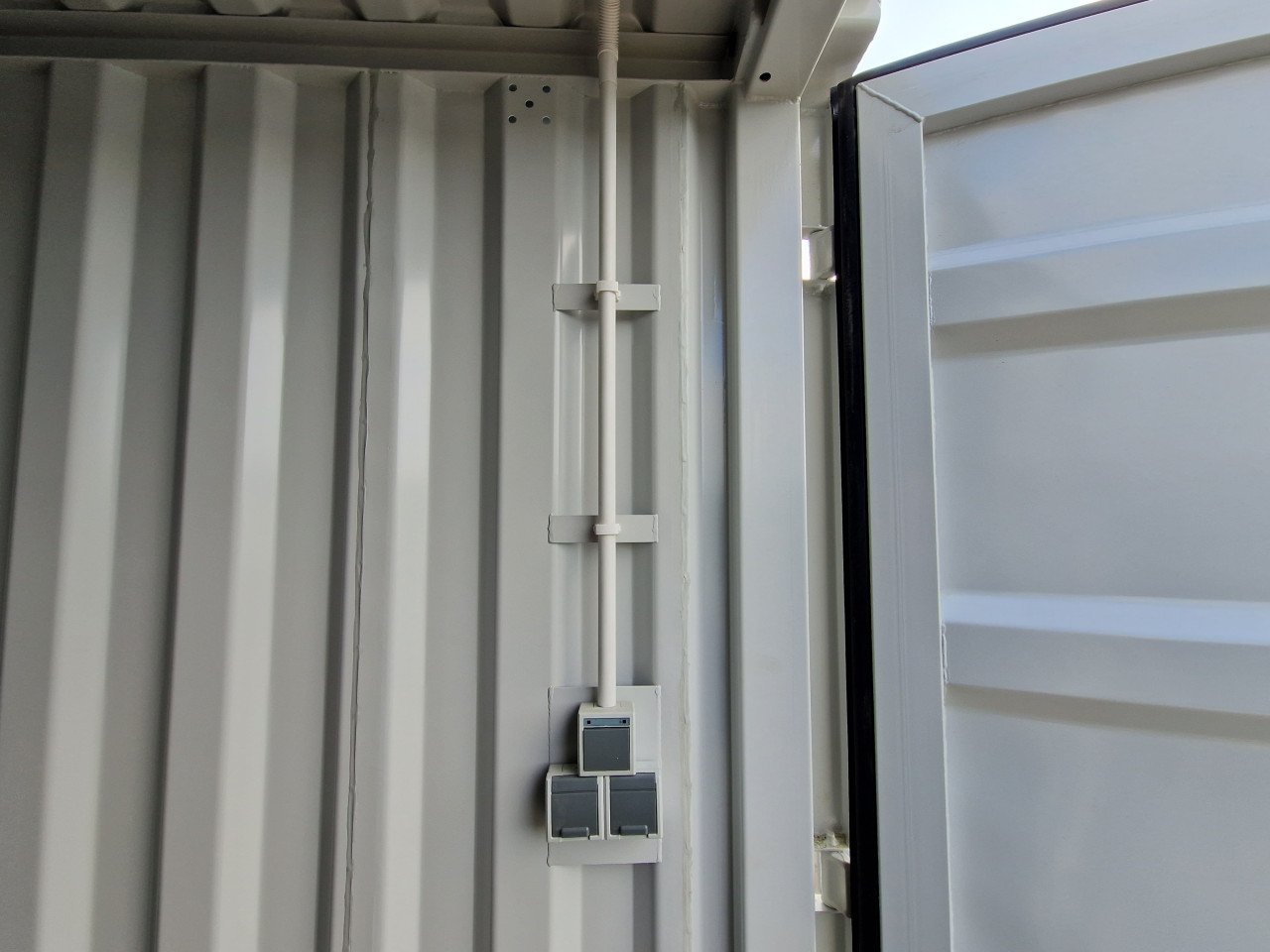 Nieuwe 20ft combinatiecontainers / combicontainers 600x244cm