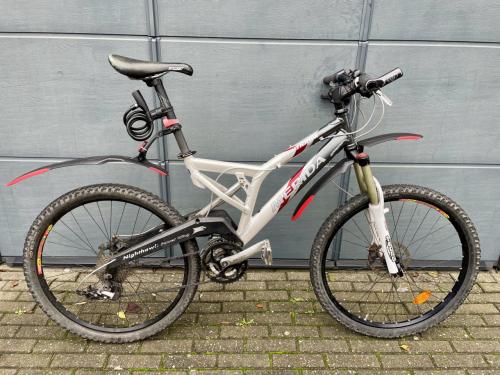 Merida Nighthawk pro (12-14 jr)