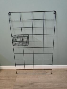 Te koop: Metalen wandrek