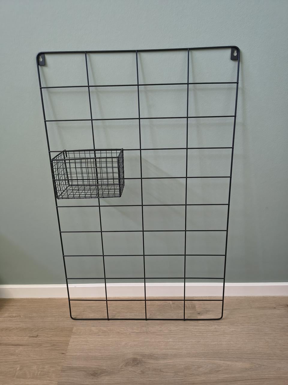 Te koop: Metalen wandrek