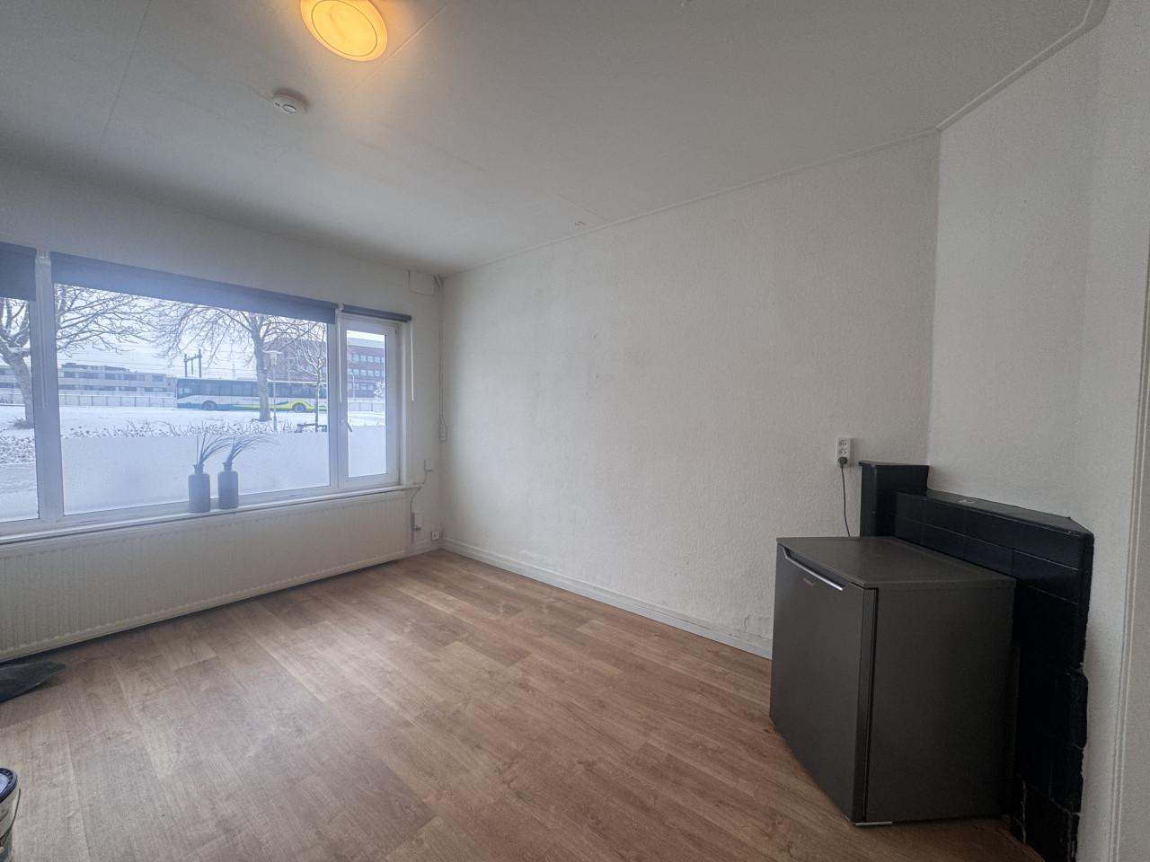 Te huur: Woonruimte bestaande uit twee kamers in hartje Goes