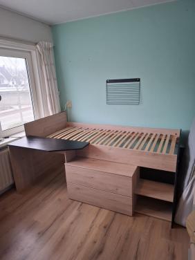 Junior bed