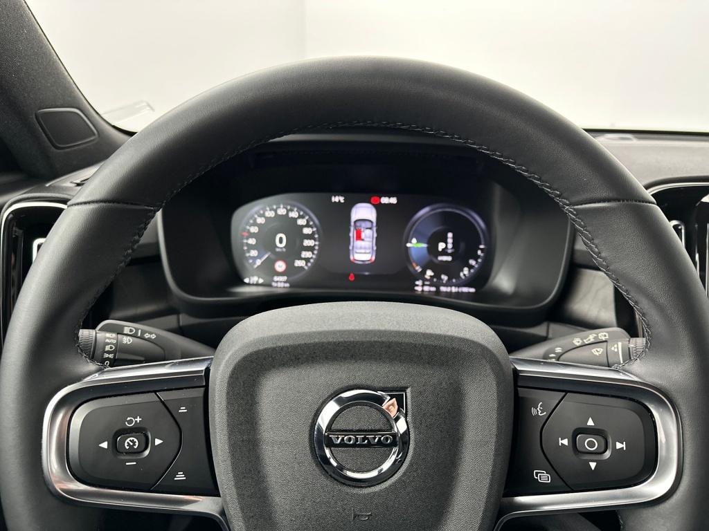 Volvo XC40 t5 262pk recharge plus dark| adap.cruise| 360camera| trekhaak