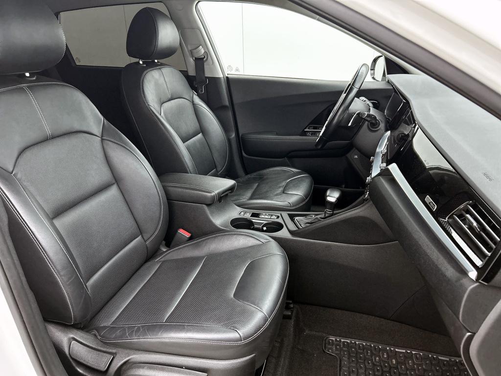 Kia Niro 1.6 gdi hybrid executiveline | leder | stoelkoeling/verwarming | c