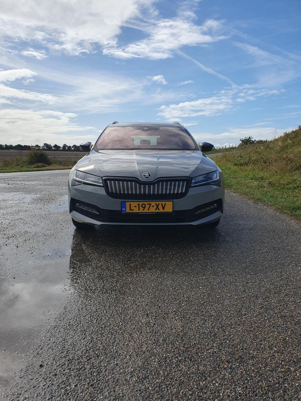 Skoda Superb combi 1.4 tsi iv sportline business