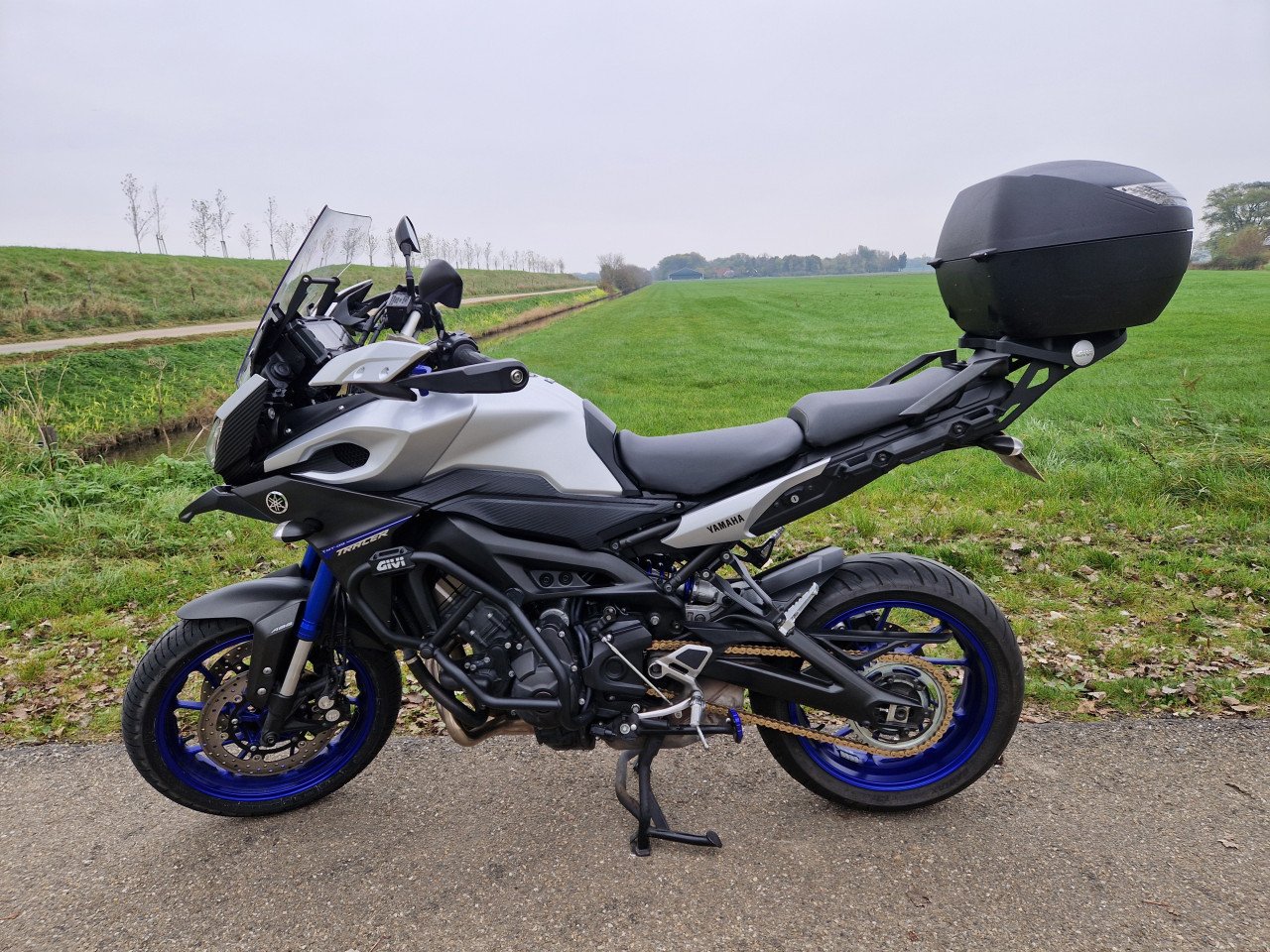 Yamaha mt09 Tracer (2cm hoger) incl koffer (inruil mogelijk)