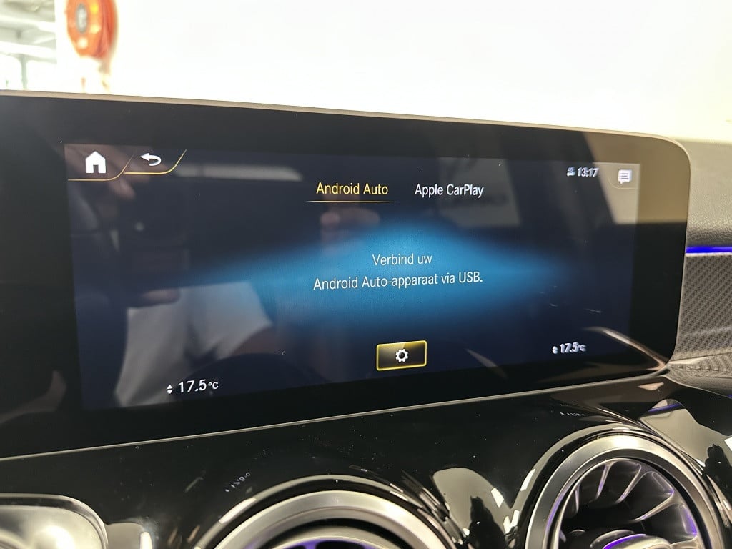 Mercedes-Benz Glb 200 amg premium pl. 7p. | memory | panoramadak | keyless 