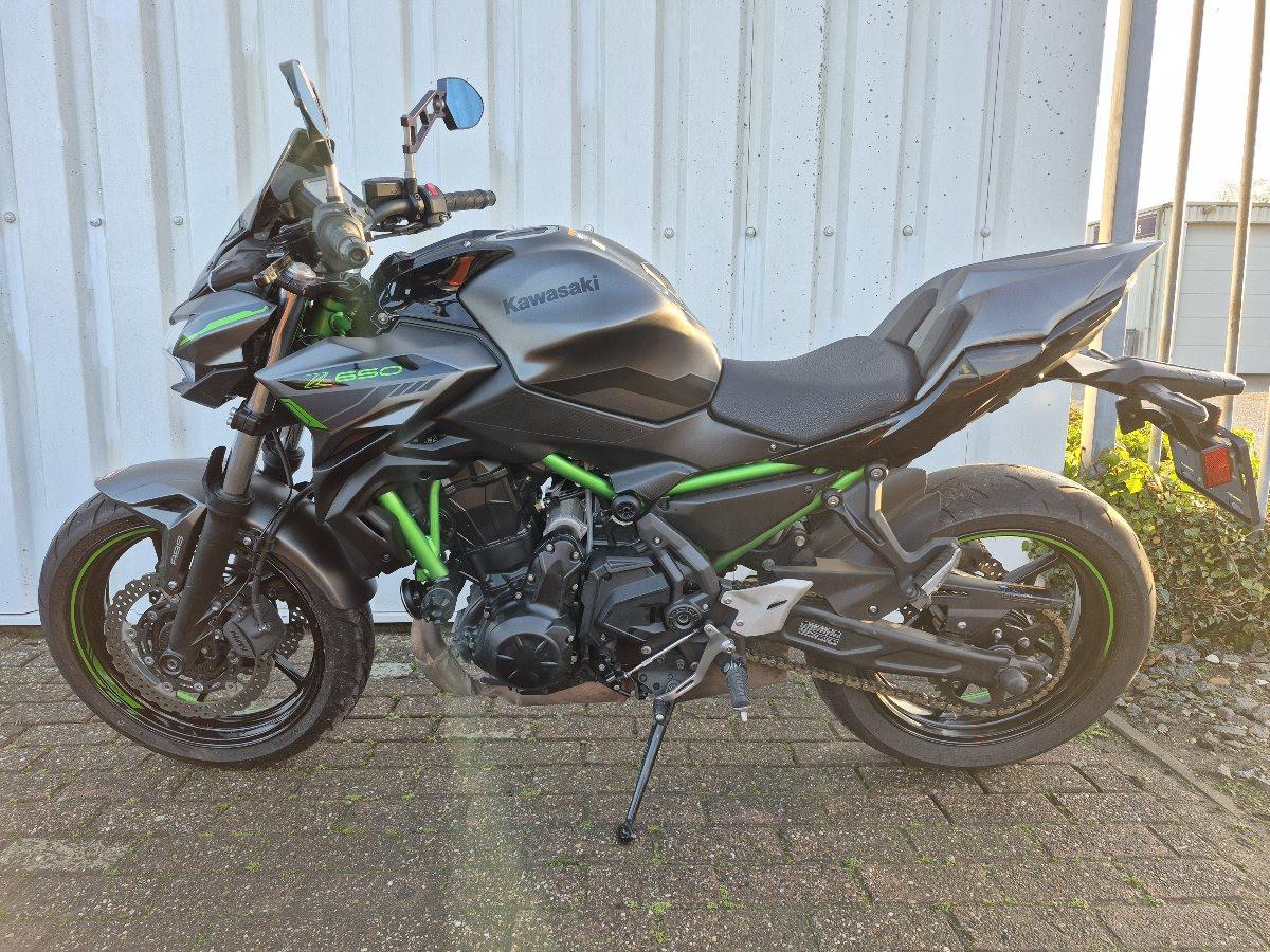 Kawasaki Z650 uit 2023, mooie naked bike