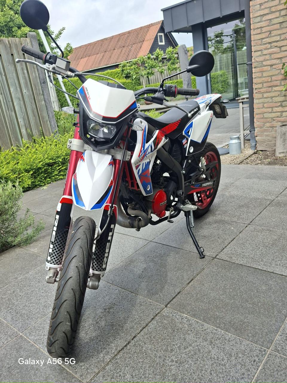 Rieju MRT 50 SM Trophy 3.0 E5