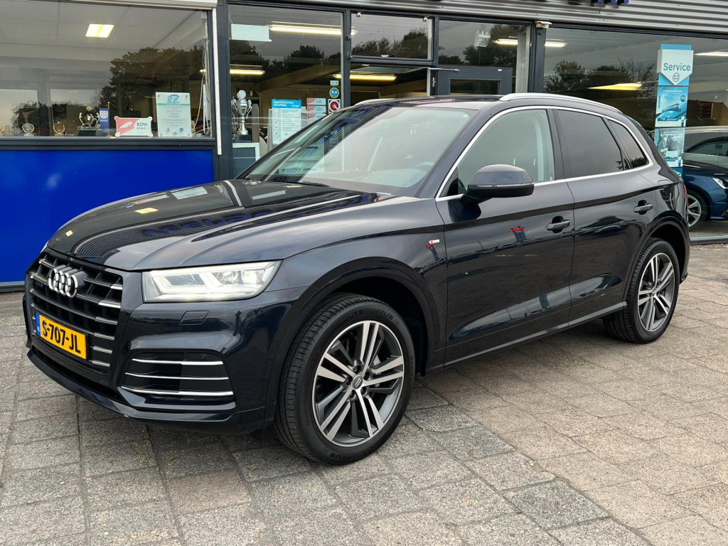Audi Q5 55 tfsi e quattro competition s-line
