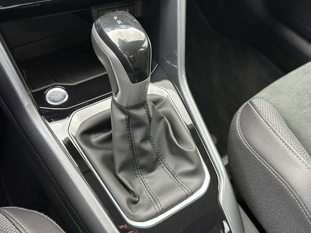 Volkswagen T-roc 1.5 tsi 150pk dsg style | dode hoek | camera | keyless | e