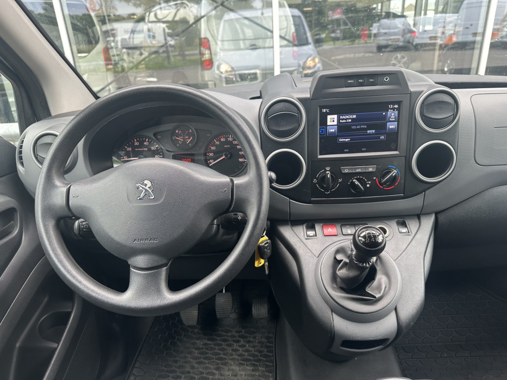 Peugeot Partner 122 1.6 bluehdi 75 l1 pro | navi | carplay | cruisec. .