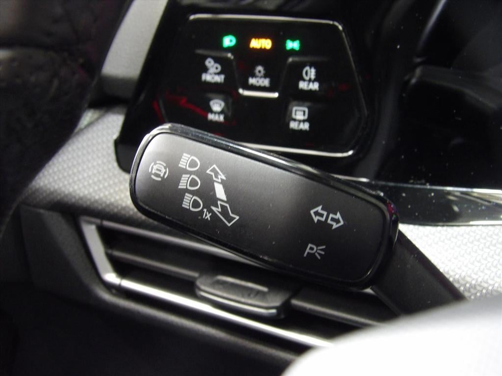 Volkswagen Golf 1.5 etsi 150pk 7-dsg r-line