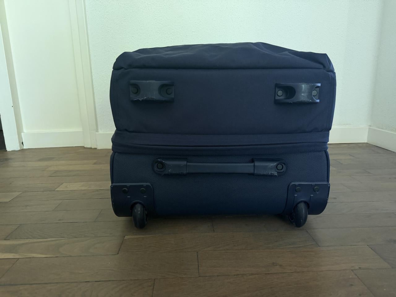 Eastpak TRANVERZ koffer maat L donkerblauw