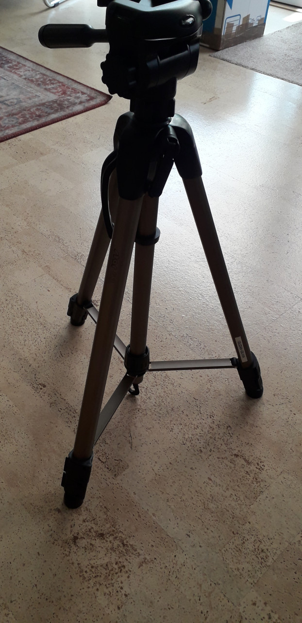 Sony dcr sx85 video camera met statief en tas compleet