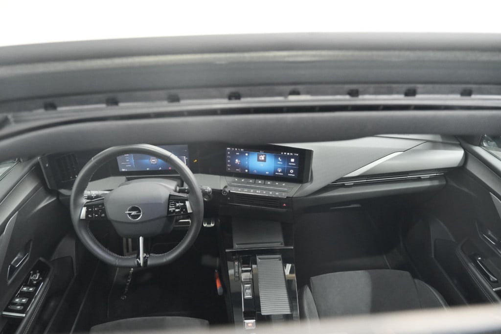Opel Astra electric 54 kwh gs ultimate | elektrisch panoramdak | 360 camera