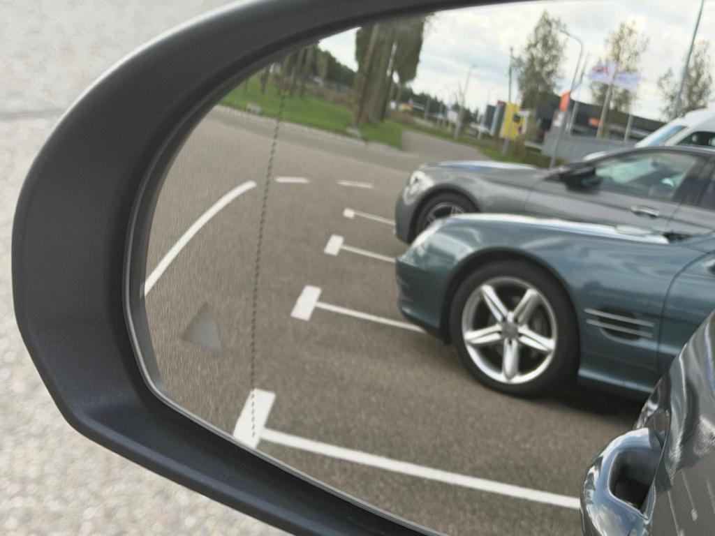 Mercedes-Benz Glc 300e 4matic business line l mbux l led l wegklapbare trek