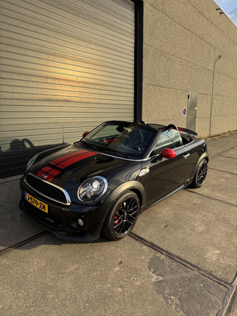 Mini Cooper S JCW Roadster 211PK 107DKM 2012 Collectors item!