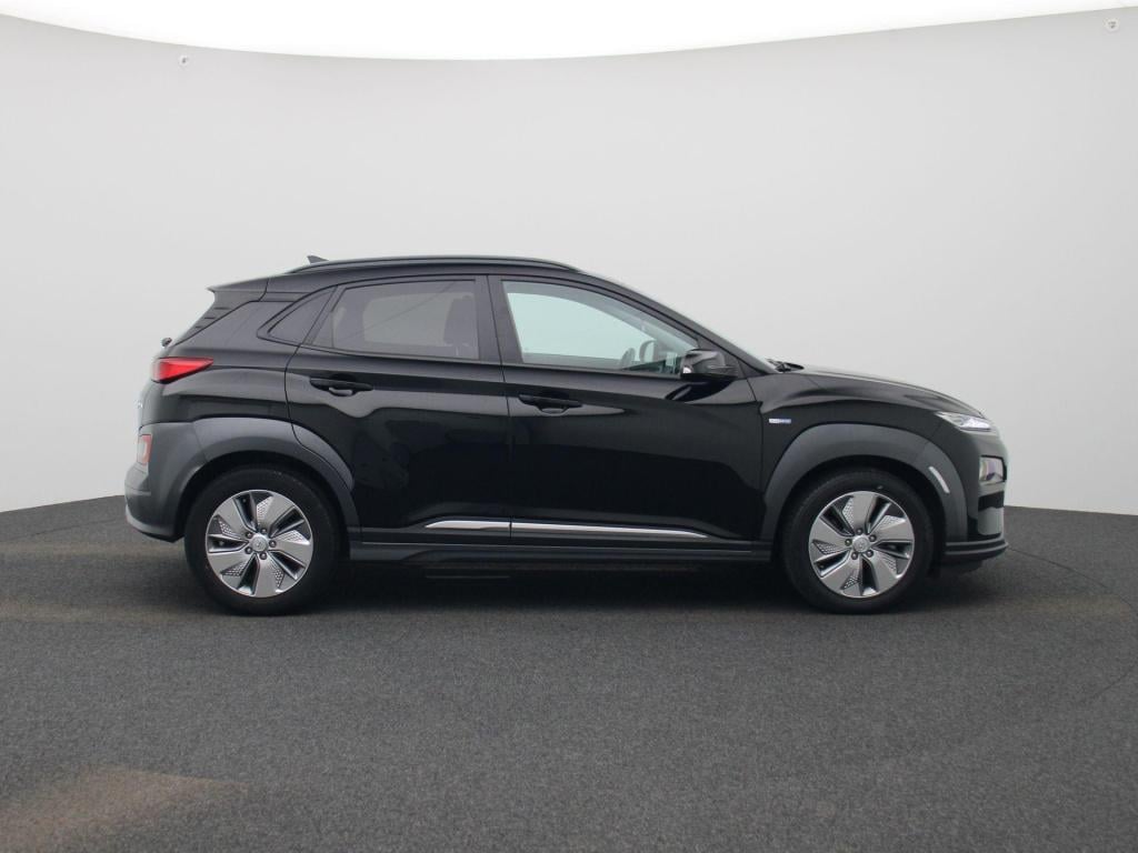 Hyundai Kona ev fashion 64 kwh | automaat | navigatie | heads-up display | 