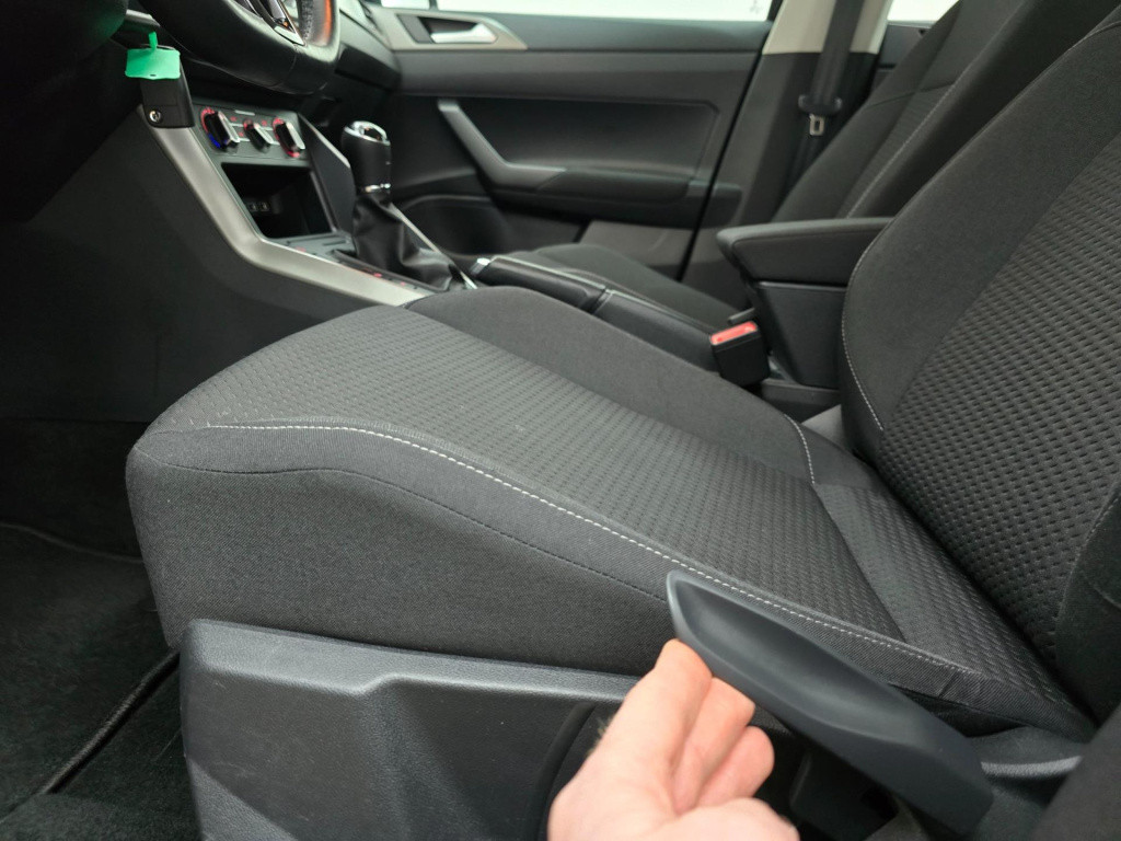 Volkswagen Polo occasion 1.0 tsi comfortline met parkeersensoren voor en ac