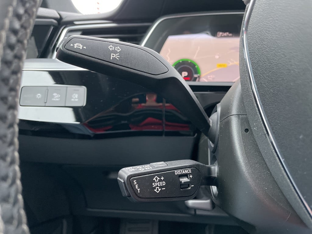 Audi E-tron 55 quattro 95 kwh s-line -full options-