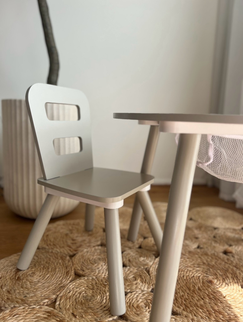 KidKraft Kinder Tafeltje met 2 Stoeltjes – Beige (geverfd)