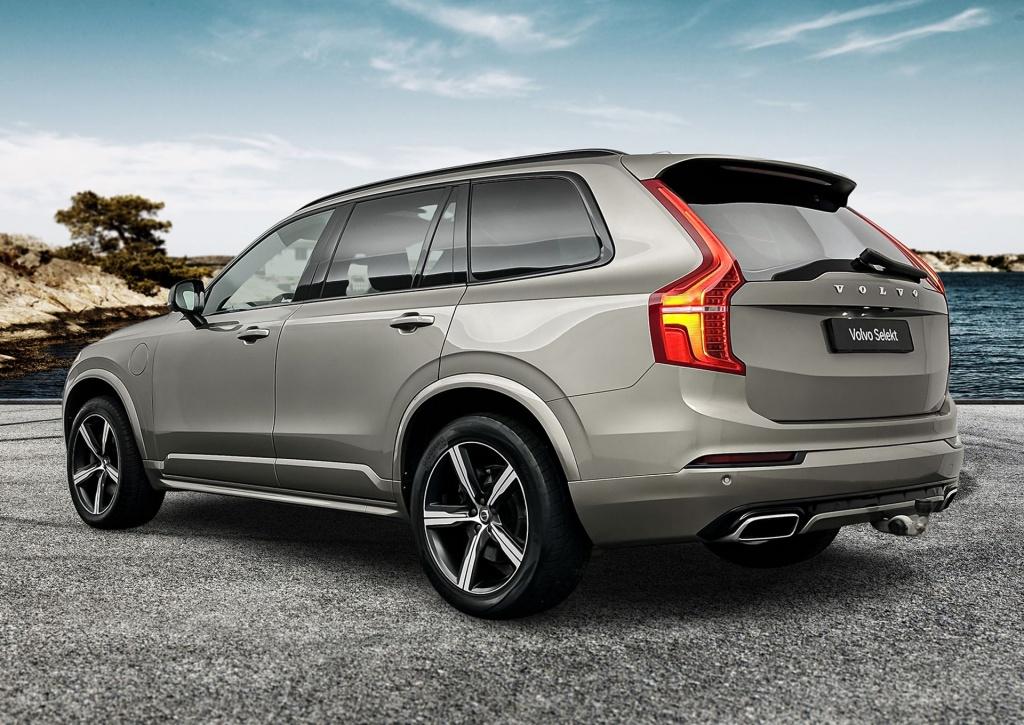 Volvo XC90 t8 390pk r-design | full options !! b&w| luchtvering| trekhaak
