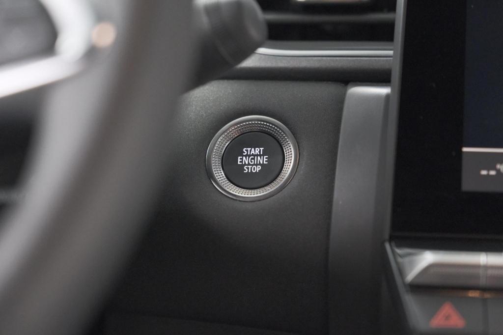 Renault Captur 1.6 e-tech full hybrid 145 techno | camera | navigatie | app