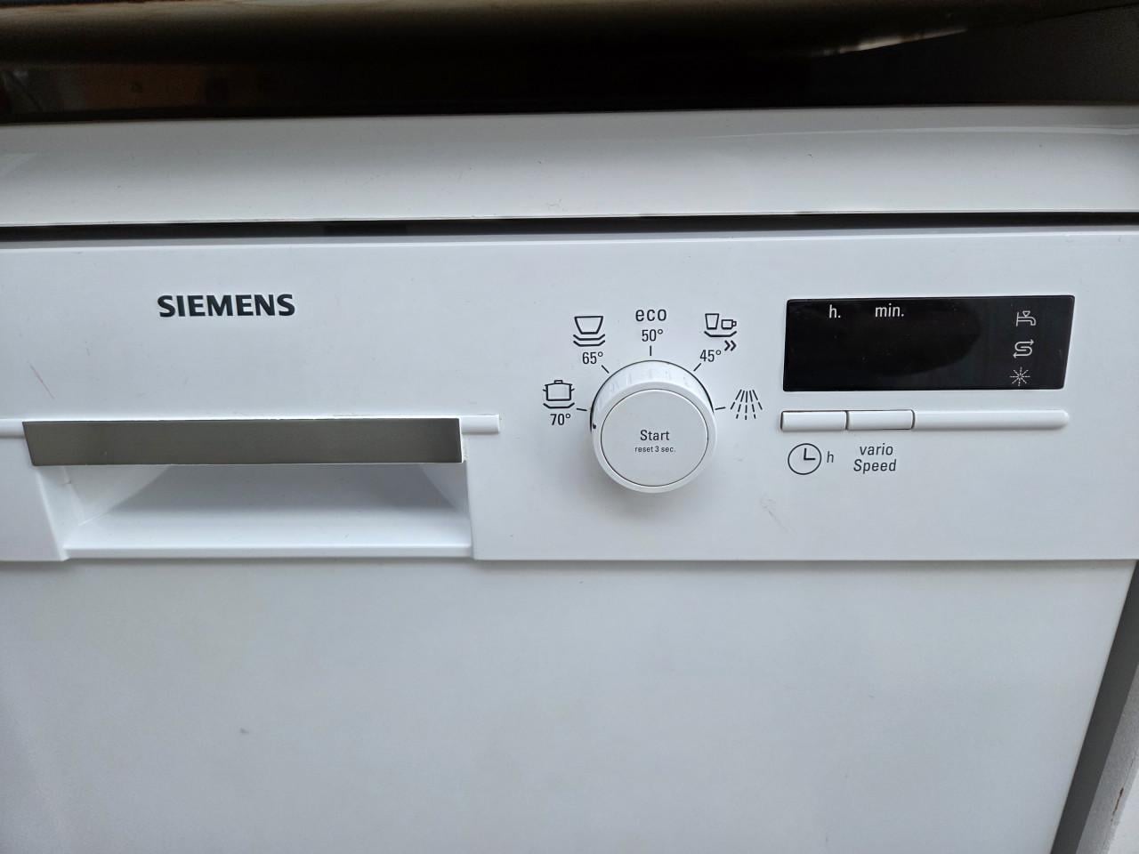 (VERKOCHT) Siemens Vaatwasser (vrijstaand, geen inbouw)