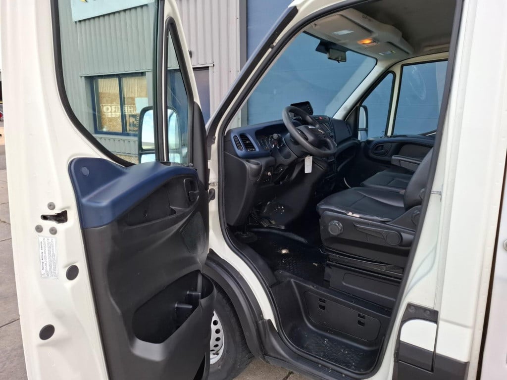 Iveco Daily 35s14nv 2.3 410l h3 pick-up / laadklep / aardgas / airco / crui