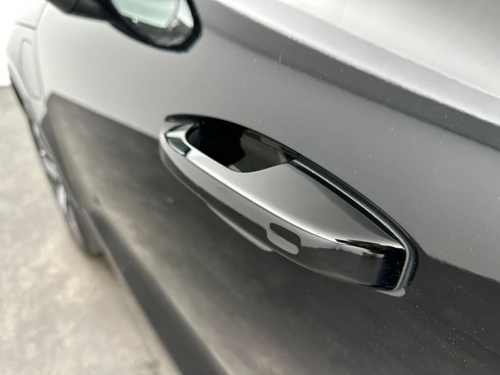 Volvo XC40 t5 262pk recharge r-design| camera| keyless| dab+