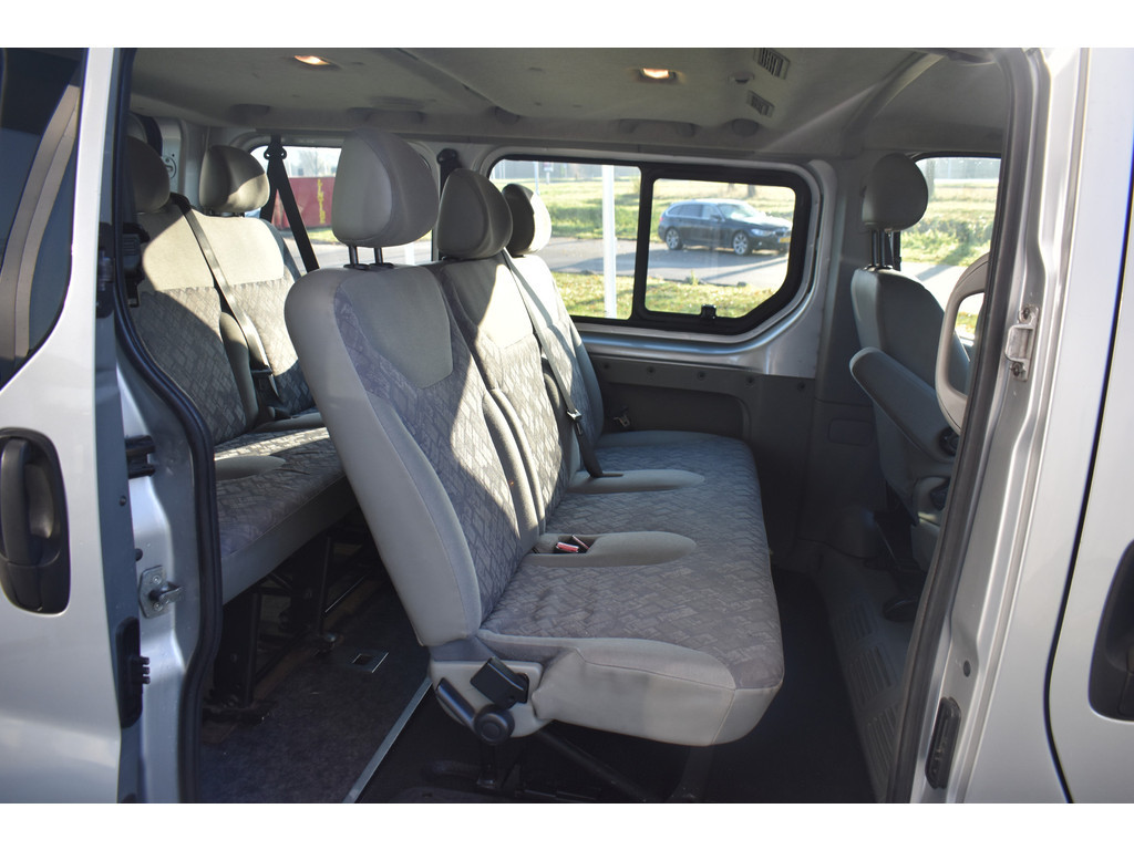 Opel Vivaro 2.5cdti | rolstoelbus | 9 persoons