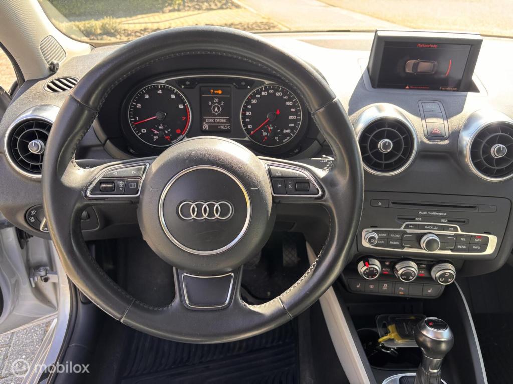 Audi A1 Sportback 1.4 tfsi pro line s-line aut/navi/xenon/stoelv.