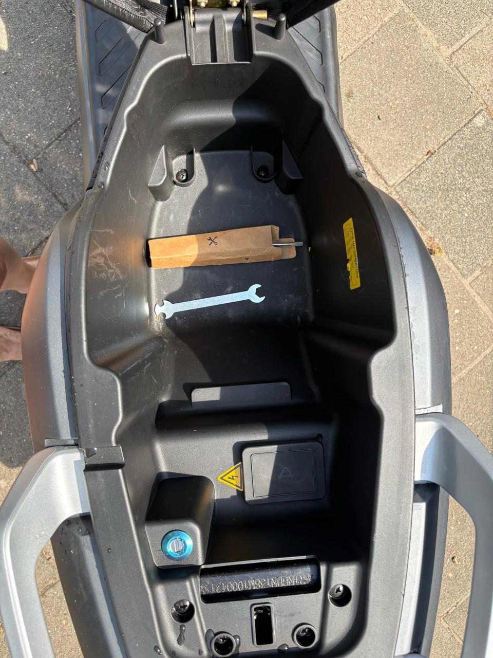 Niu NQi Sport Elektrische Scooter - Zo goed als nieuw