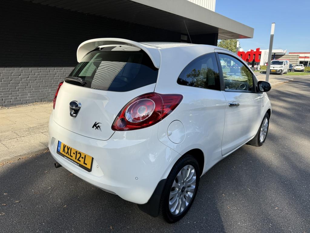 Ford KA 1.2 titanium x - lederen bekleding - nieuwe distributie + grote beu
