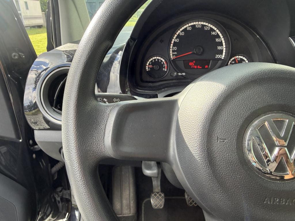 Volkswagen UP! 1.0 move up! blue motion 5-drs