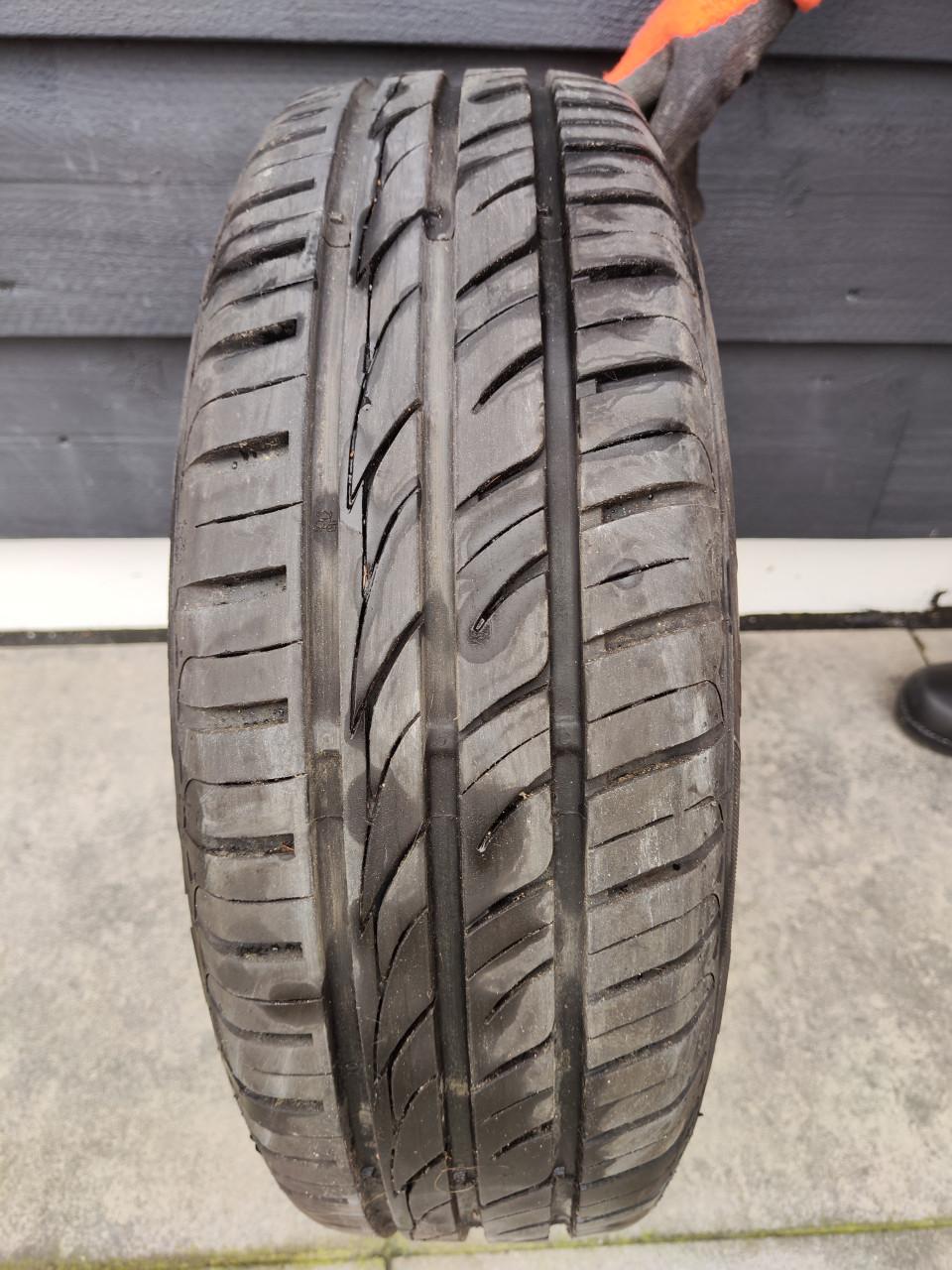 4 auto banden zomer met velg