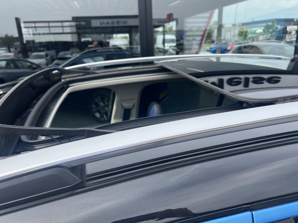 Lynk & Co 01 1.5 261pk plug in hybrid , panodak , adaptive cc , 360gr camer